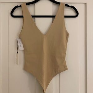 Babaton Contour V-Neck Bodysuit